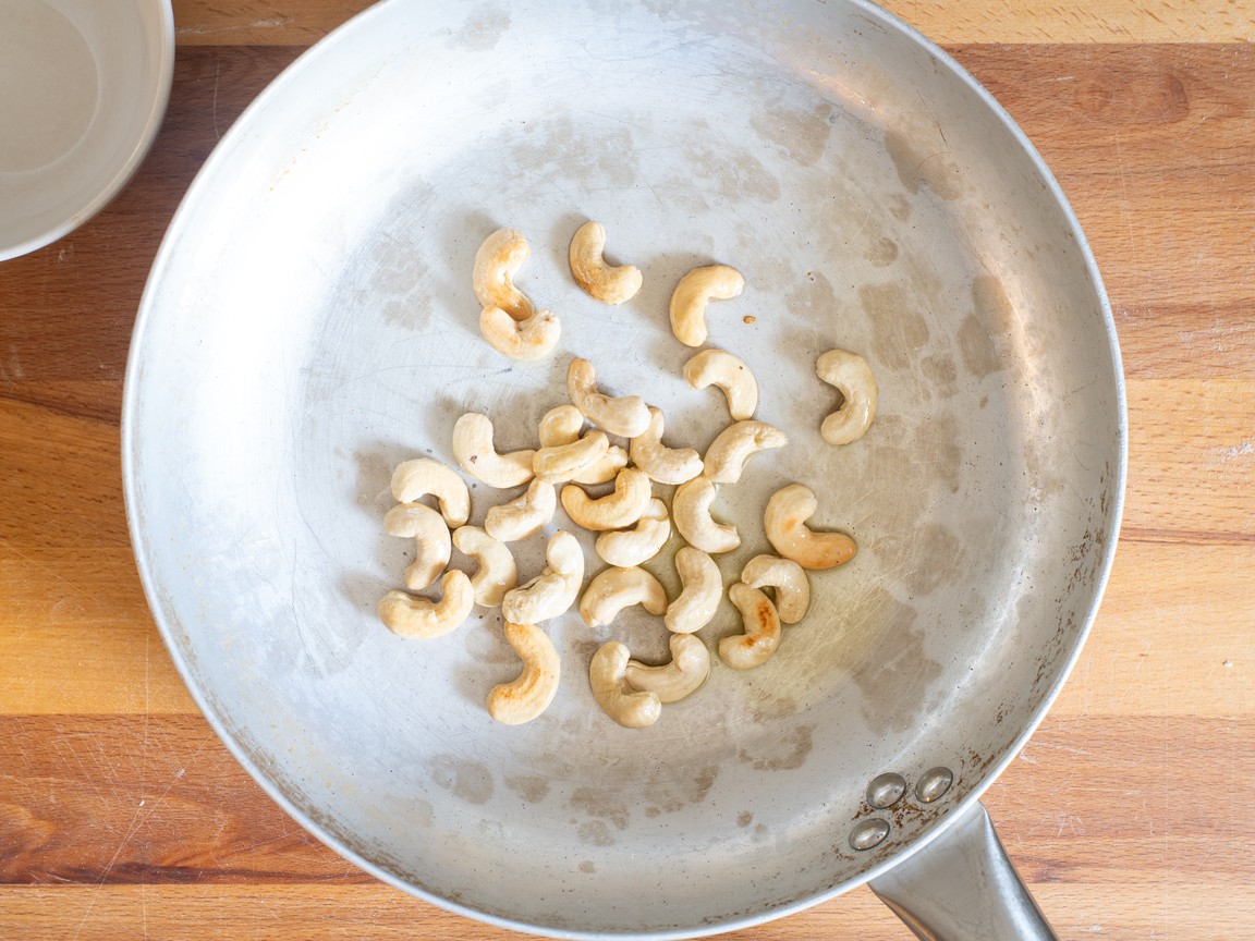 Hähnchen mit Cashewkernen und Paprika - Schritt 3