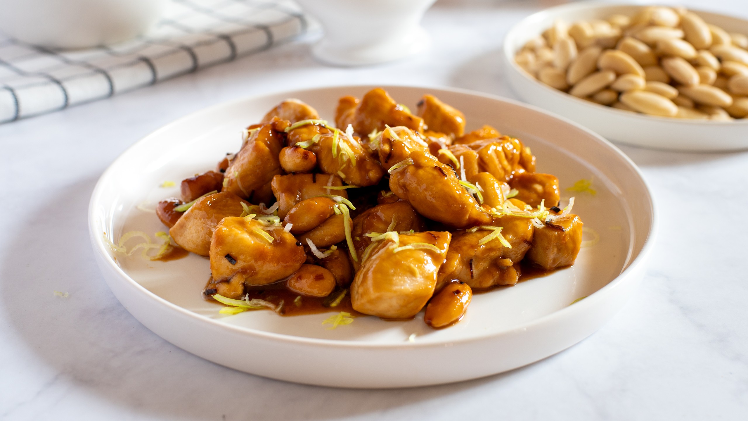 Hähnchen mit Mandeln