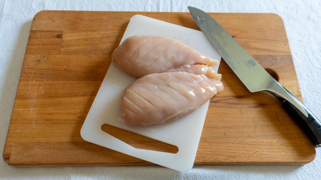 Hähnchenstreifen aus der Heißluftfritteuse - Schritt 2