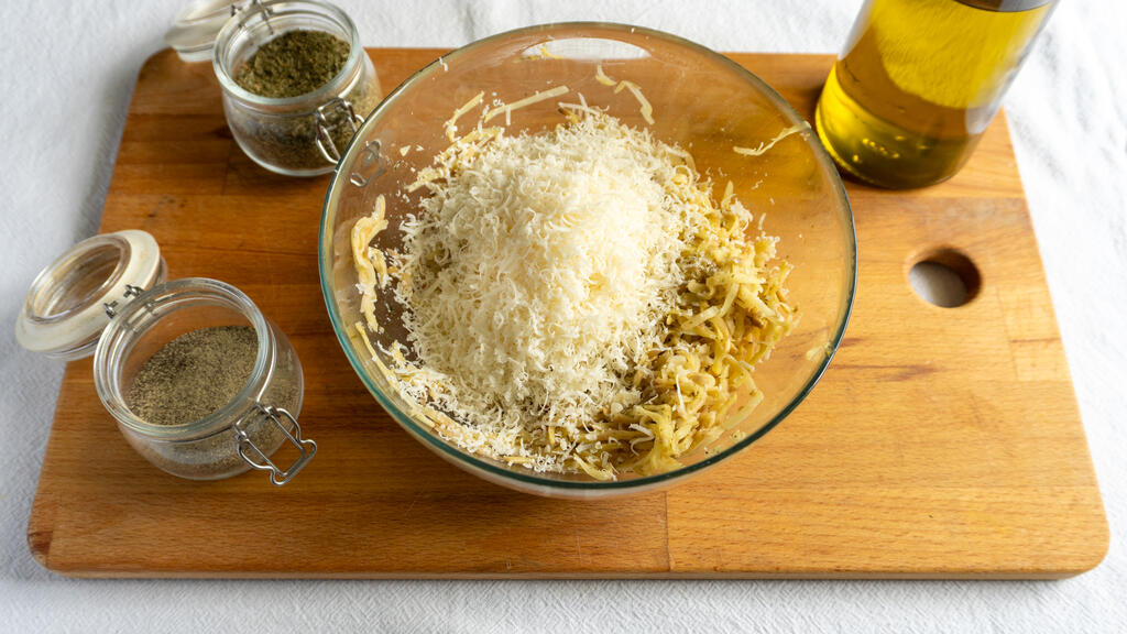 Kartoffelrösti aus der Heißluftfritteuse - Schritt 3