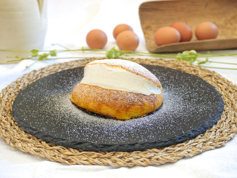 Ein typisches Dessert aus Latium, das seine Wurzel...