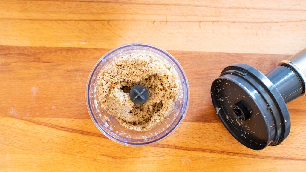 Paprika-Walnuss-Pesto