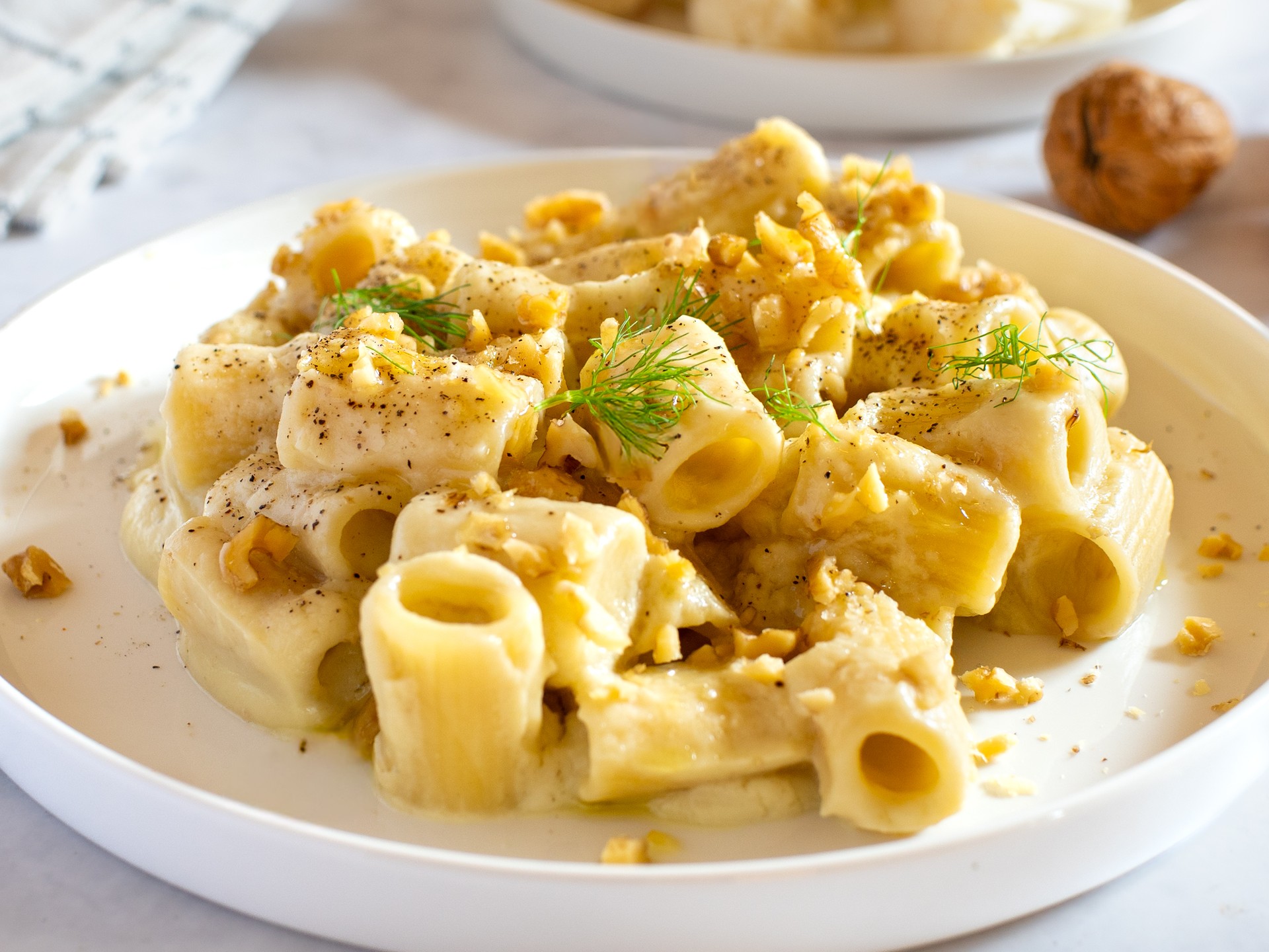 Pasta mit Blumenkohl-Walnuss-Creme