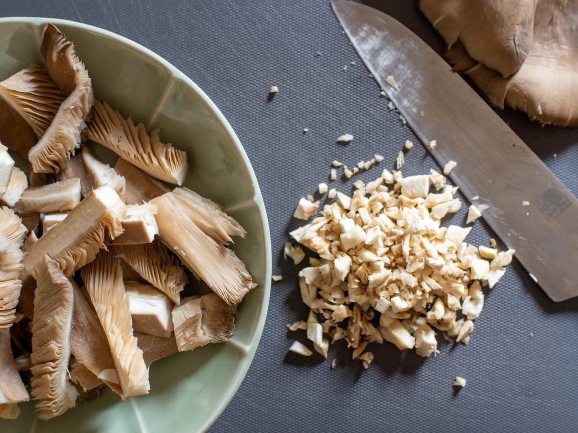 Pasta mit Pleurotus-Pilzen - Schritt 2