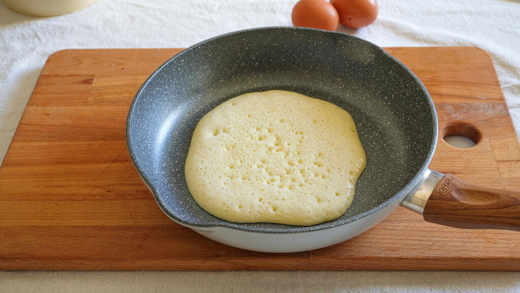 Pfannkuchen mit Honig und Nüssen - Schritt 2