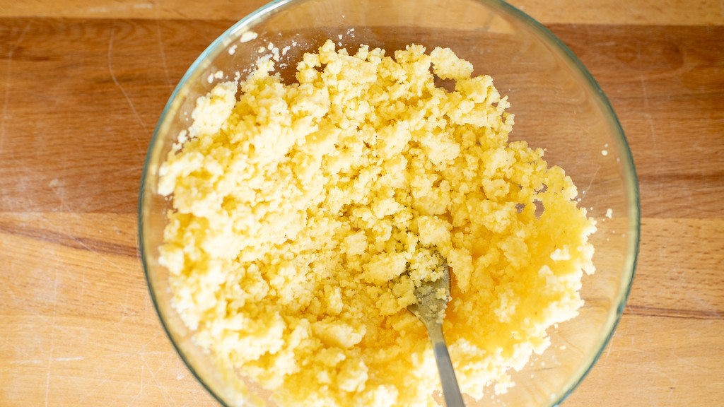 Polenta-Gnocchi mit Gorgonzola - Schritt 1
