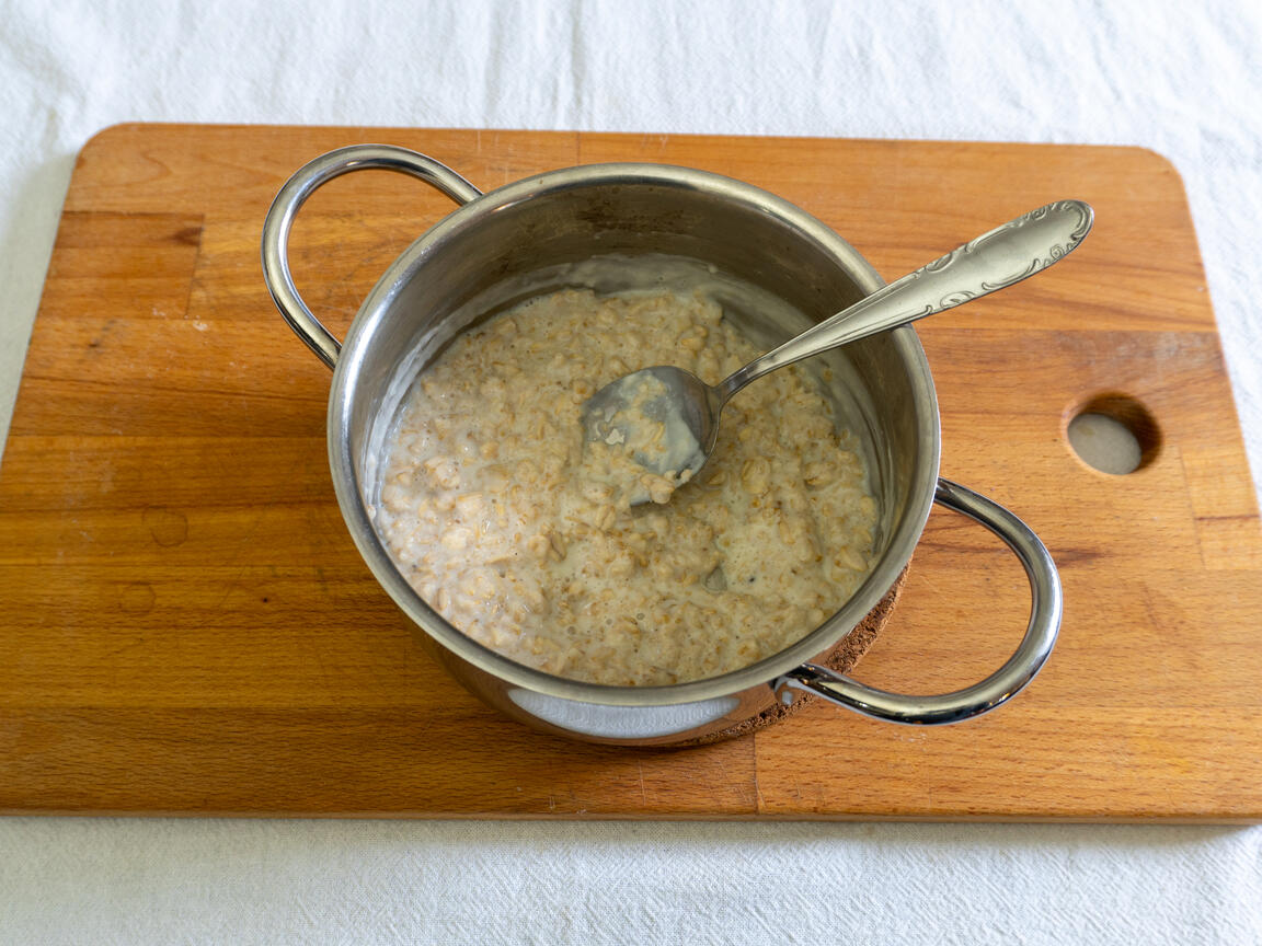 Porridge mit Birnen und Haselnüssen - Schritt 2