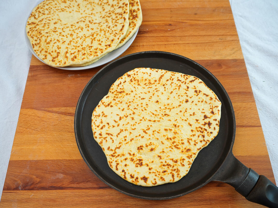 Romagnolische Piadina mit Olivenöl - Schritt 4