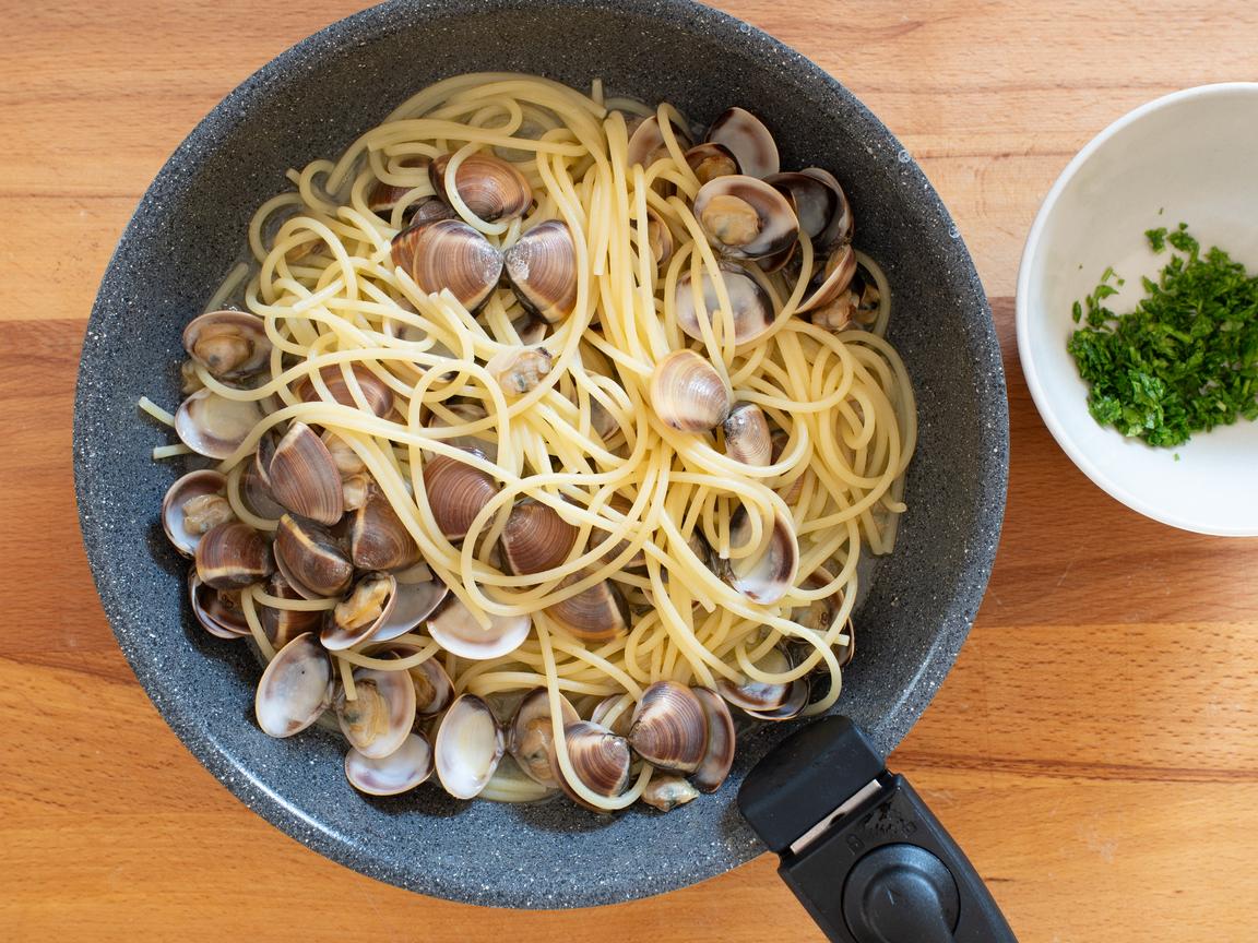 Spaghetti mit Venusmuscheln - Schritt 6