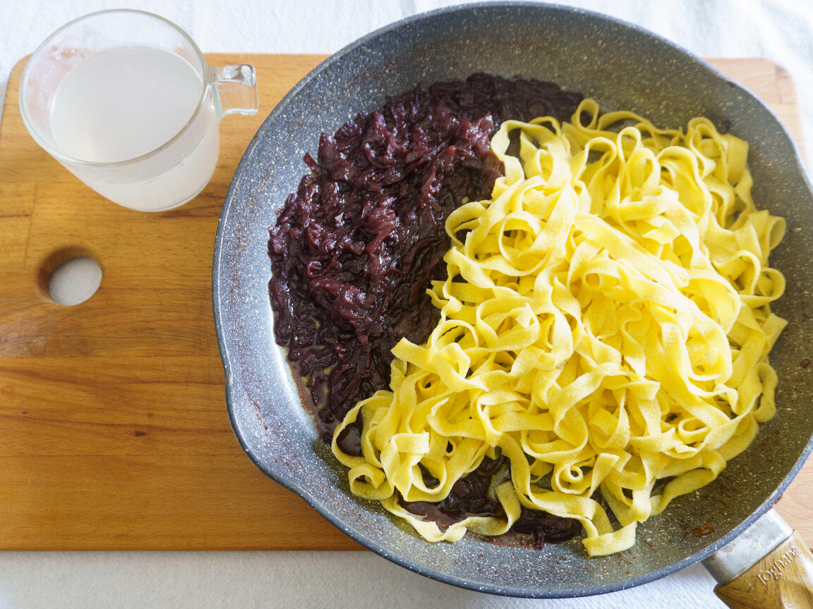 Tagliatelle mit Tropea-Zwiebeln - Schritt 7