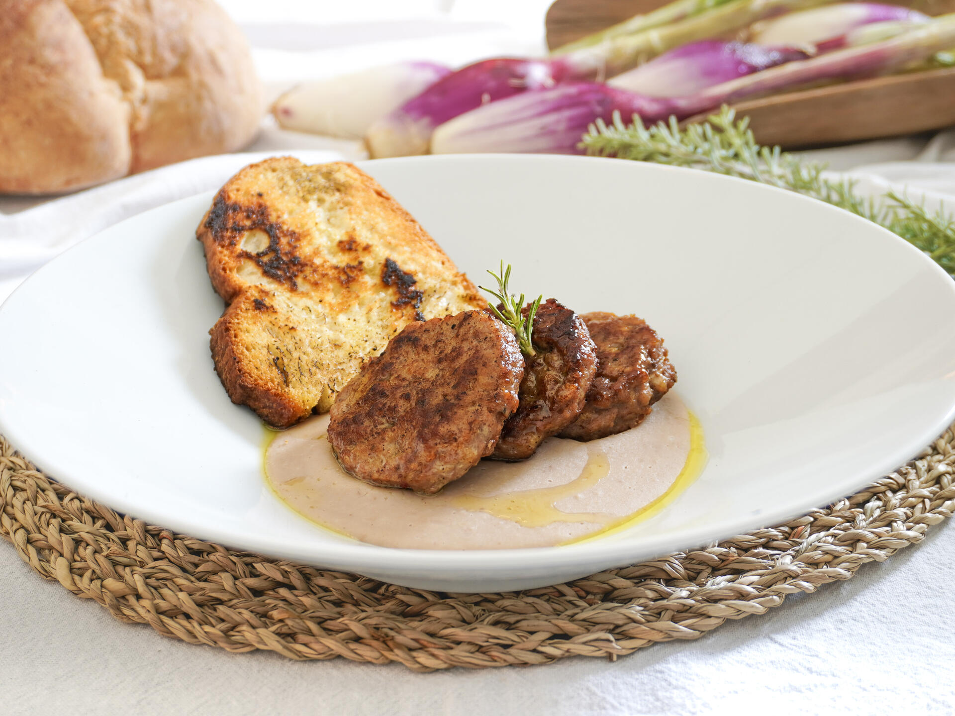 Wurst und Bohnen