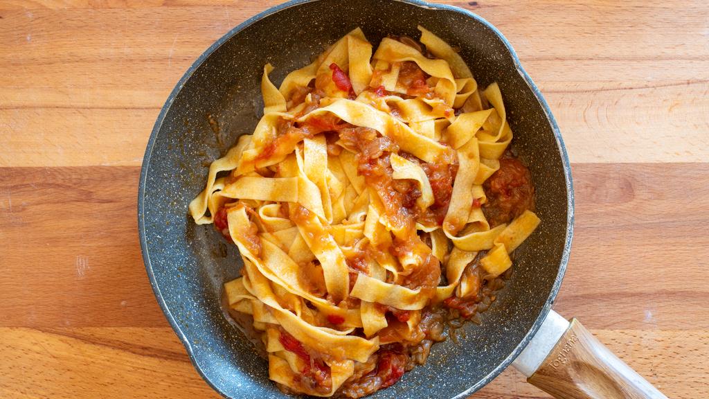 Pasta mit Bologneser Friggione
