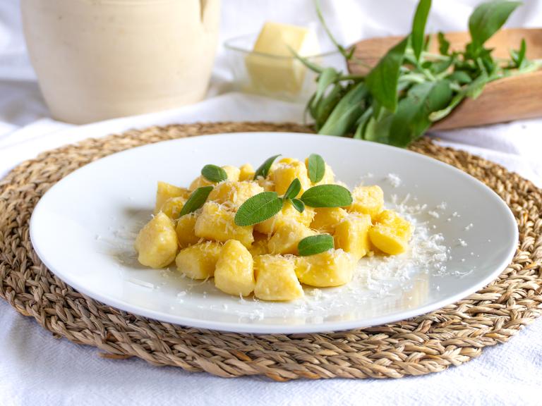 Ricotta-Gnocchi mit Butter und Salbei