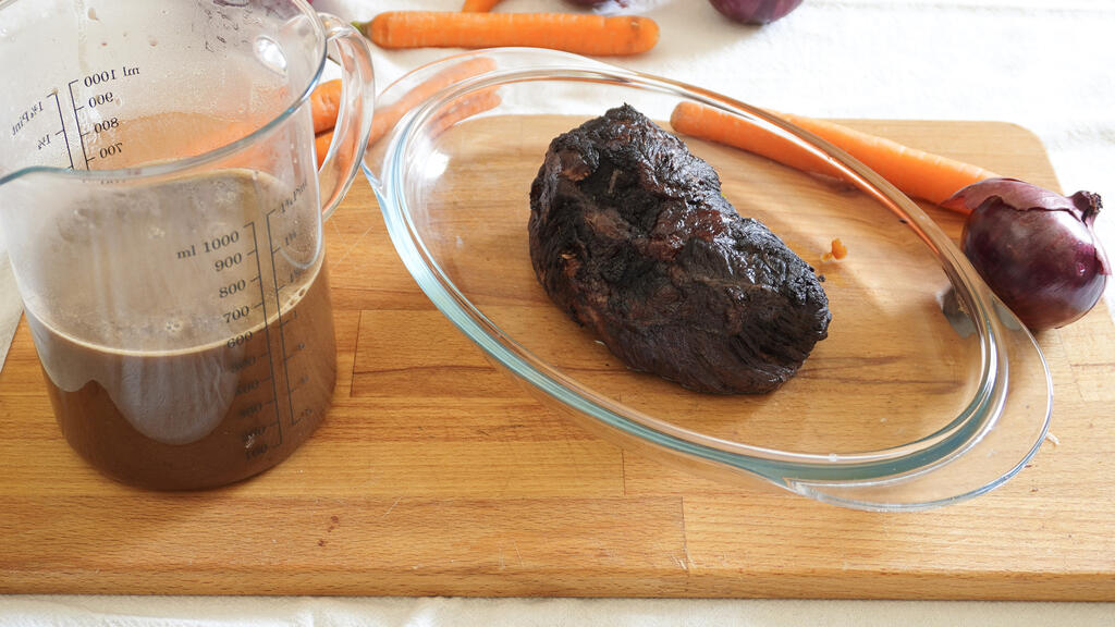 Rinderschmorbraten mit Rotwein