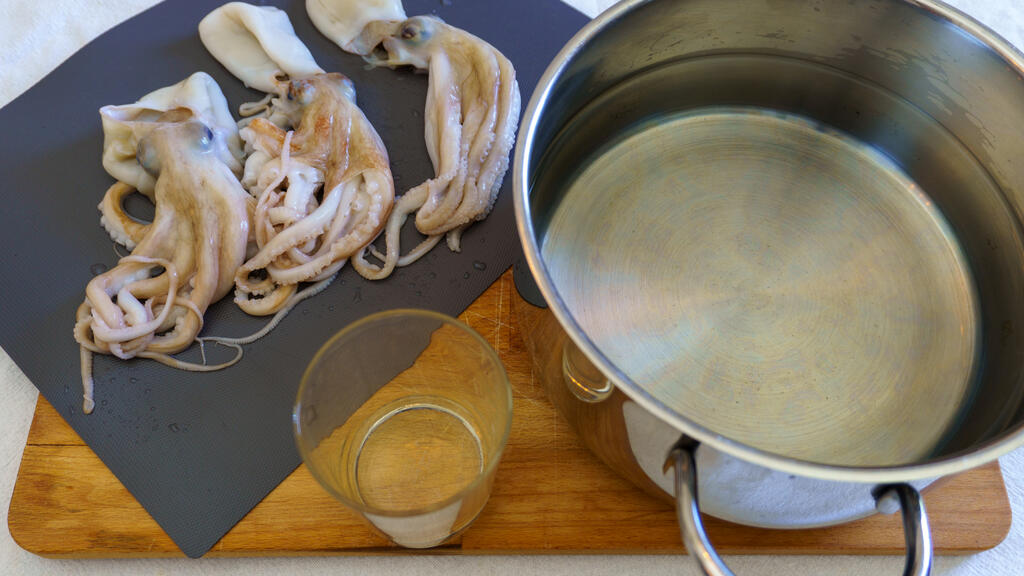 Spaghetti mit Babytintenfischen