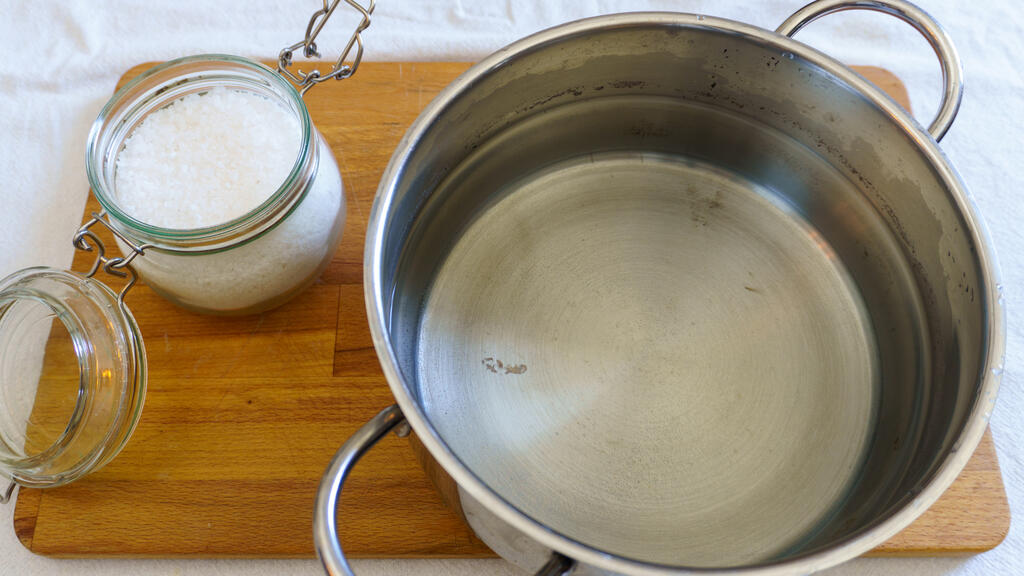 Spaghetti mit Babytintenfischen