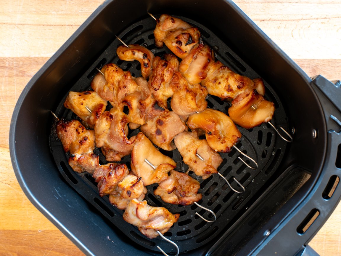 Air Fryer Glazed Chicken Skewers - step 5