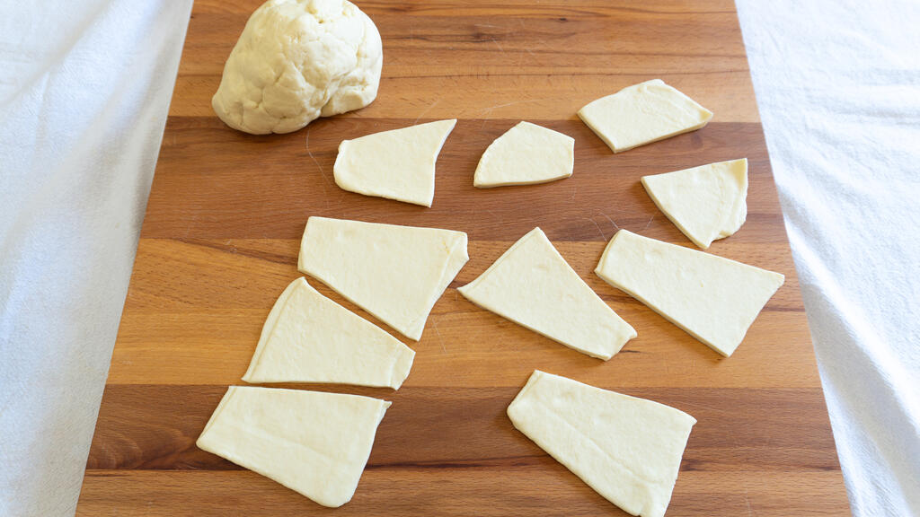Bolognese Crescentine without Lard - step 4