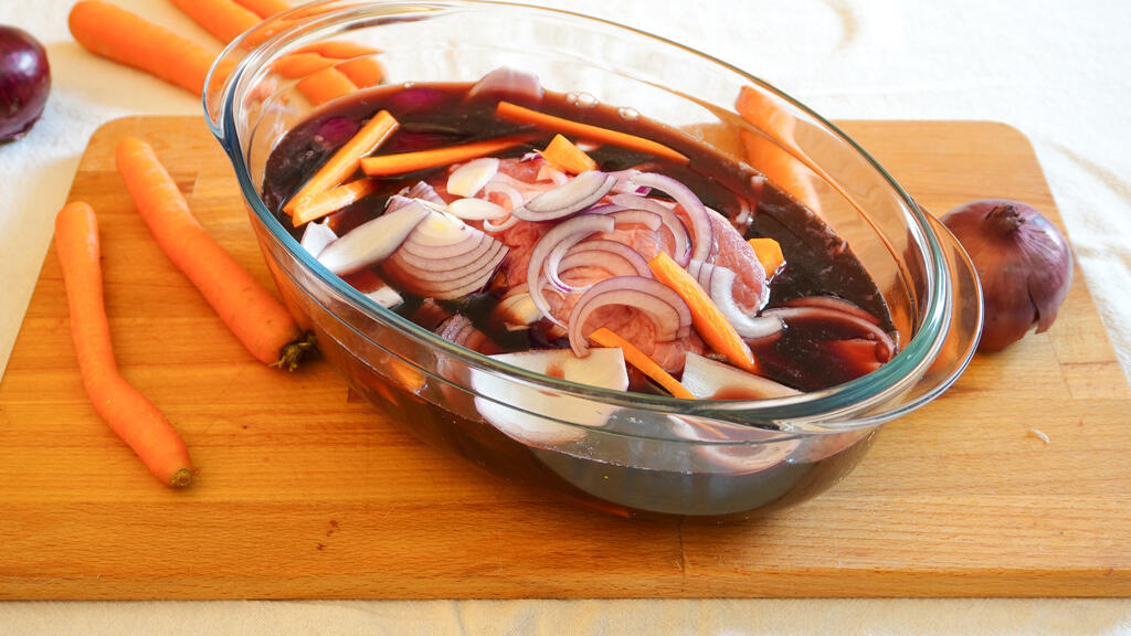 Braised beef in red wine - step 2