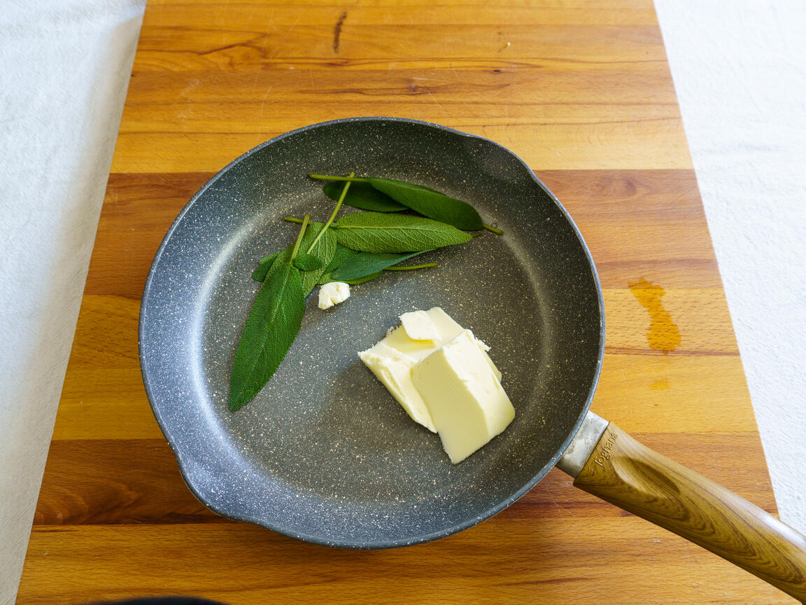 Butter and sage tortelloni - step 6