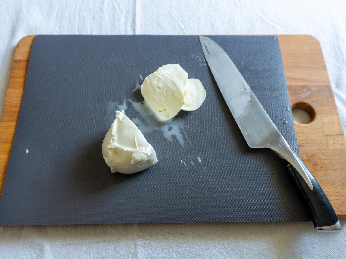 Caprese Salad - step 2