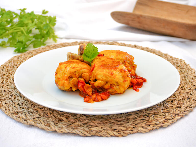 Chicken with sweet and sour peppers