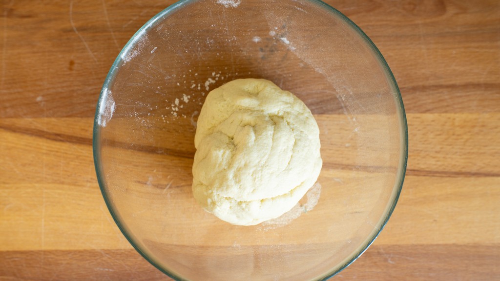 Crispy Semolina Flatbreads - step 2