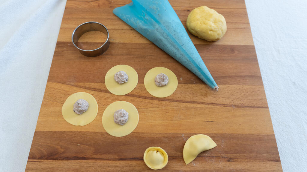 Fish Tortelli with Arugula Pesto - step 5
