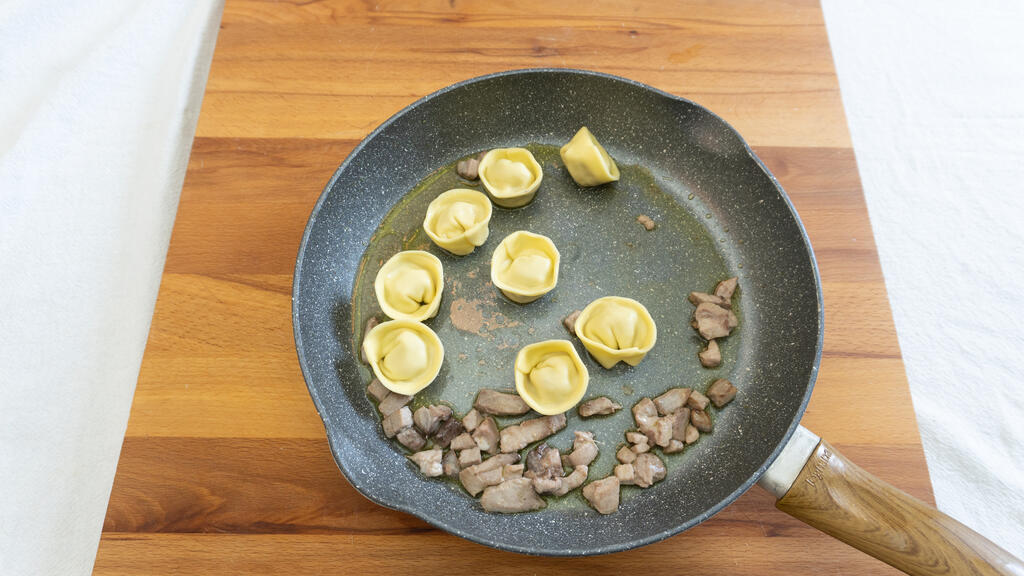 Fish Tortelli with Arugula Pesto - step 8
