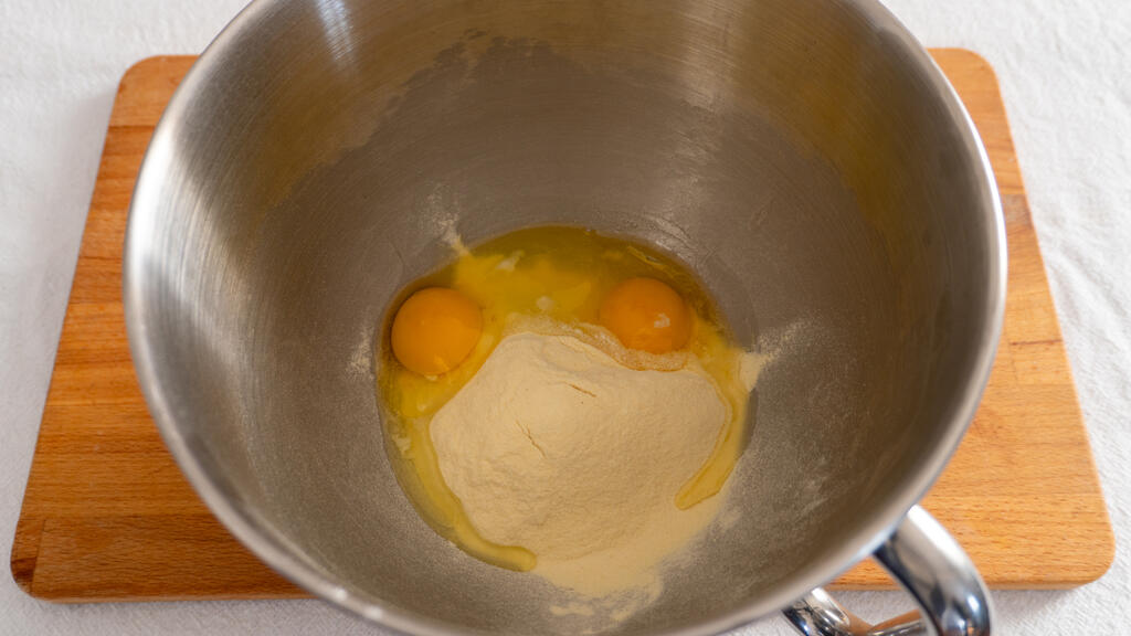Fresh egg pasta - step 1