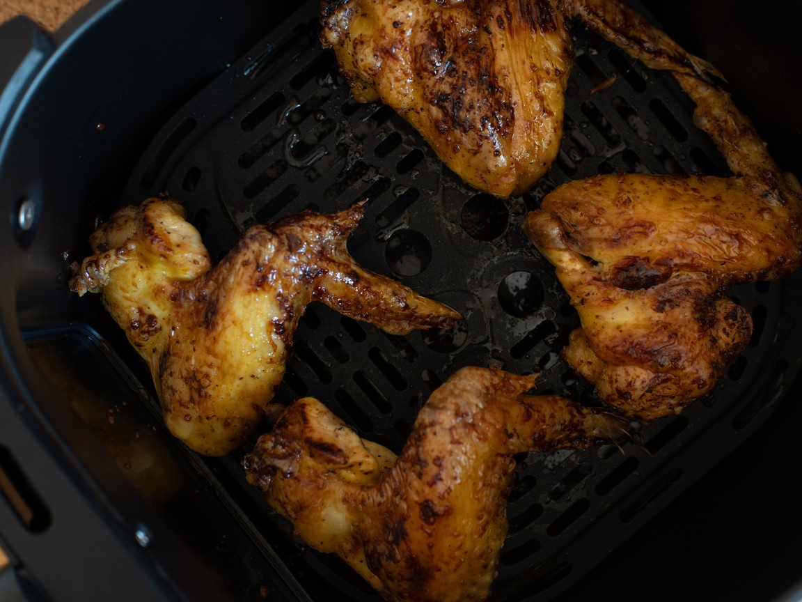 Glazed Chicken Wings in an Air Fryer - step 6
