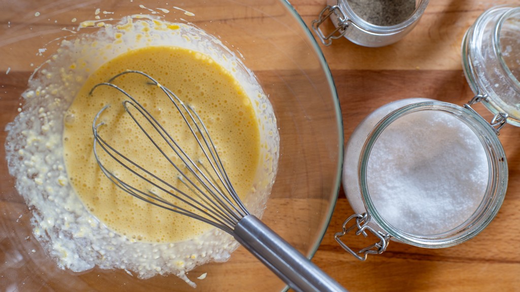Leek flan with Parmesan fondue - step 3