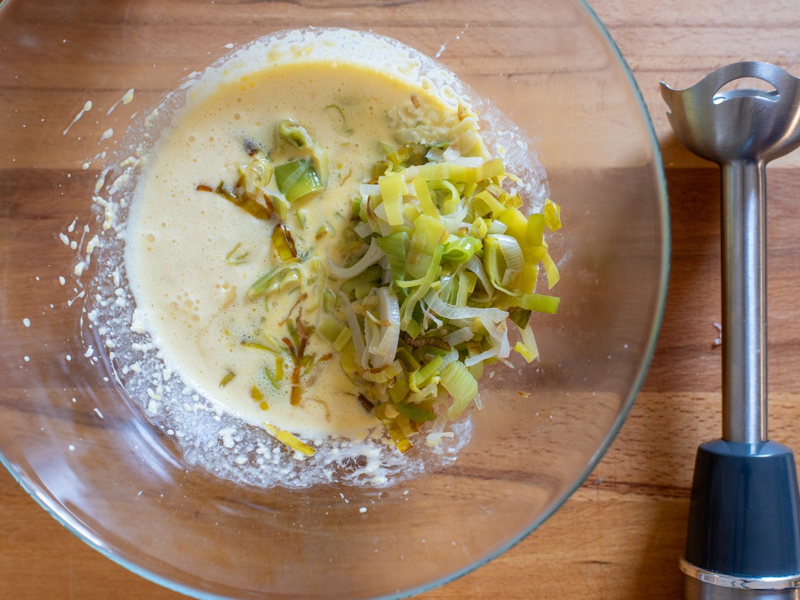 Leek flan with Parmesan fondue - step 4