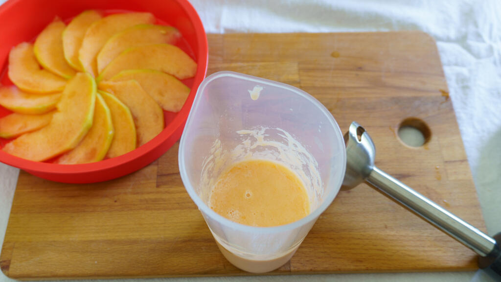 Melon Cake - step 3