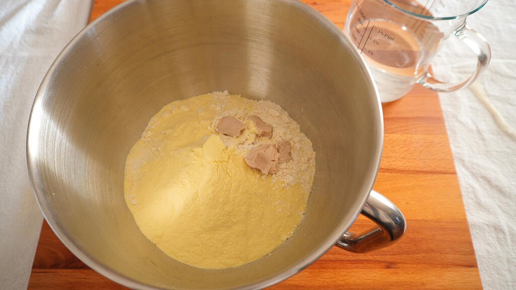 Neapolitan pizza - step 1