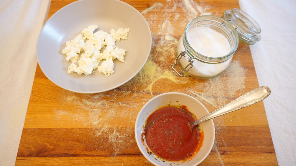 Neapolitan pizza - step 4