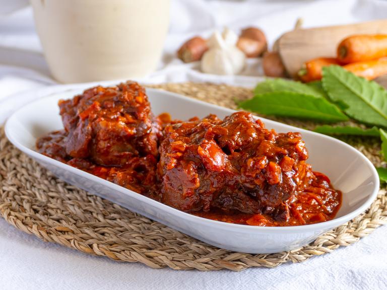 Oxtail alla vaccinara