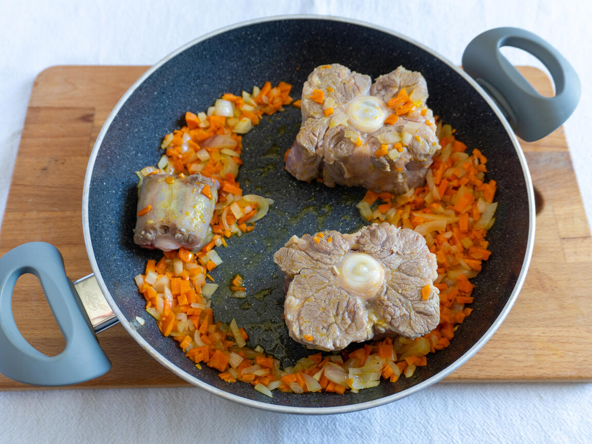 Oxtail alla vaccinara - step 3