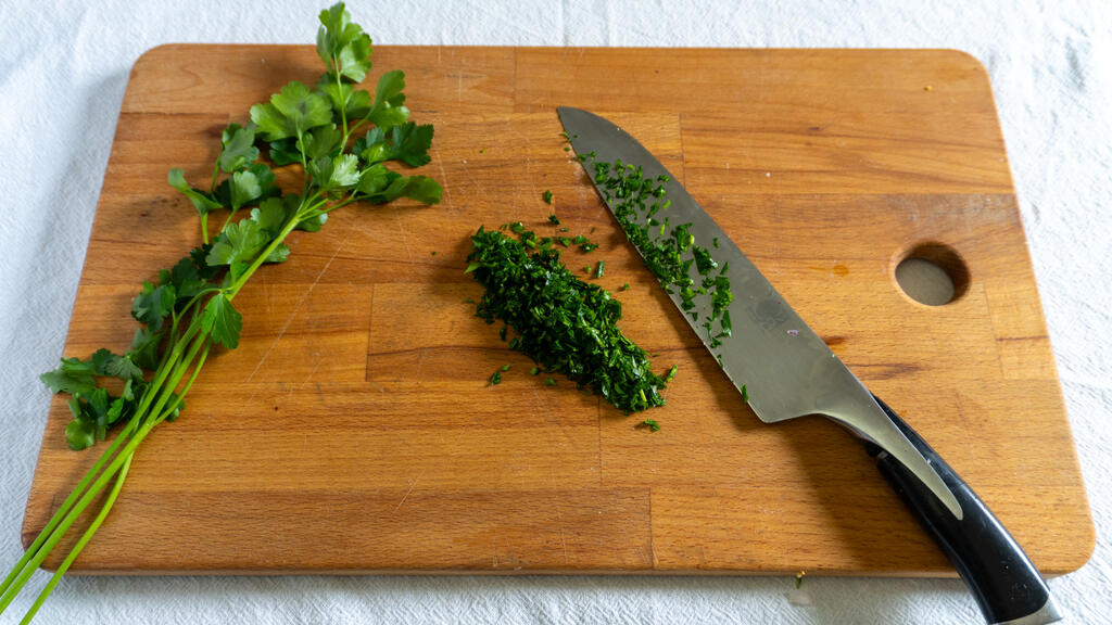 Parsley Mayonnaise - step 1