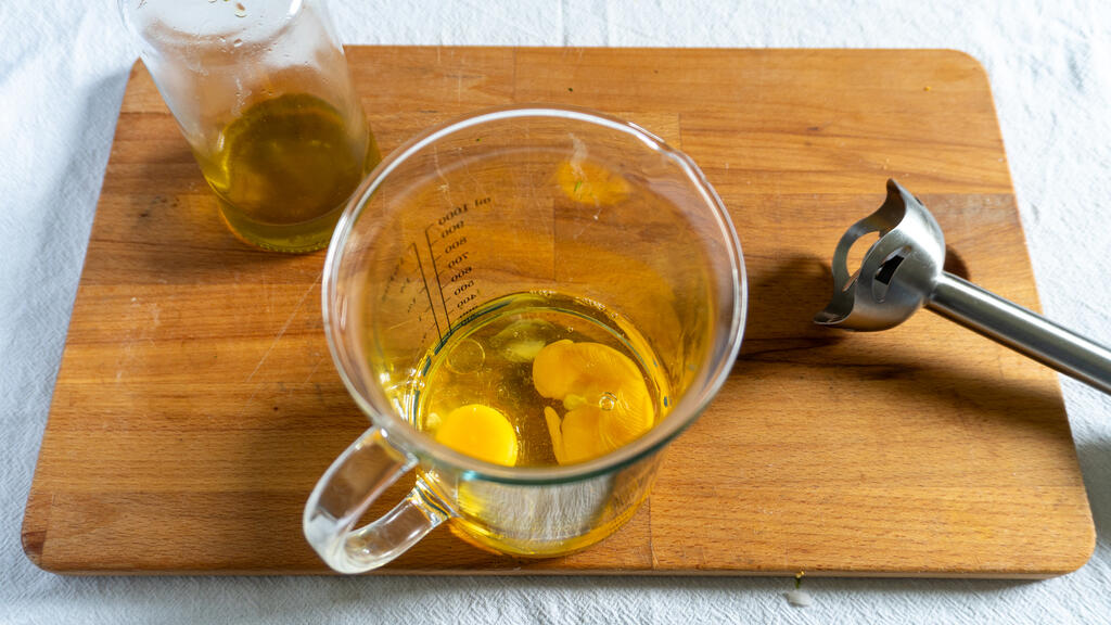 Parsley Mayonnaise - step 2