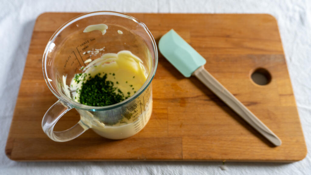 Parsley Mayonnaise - step 3