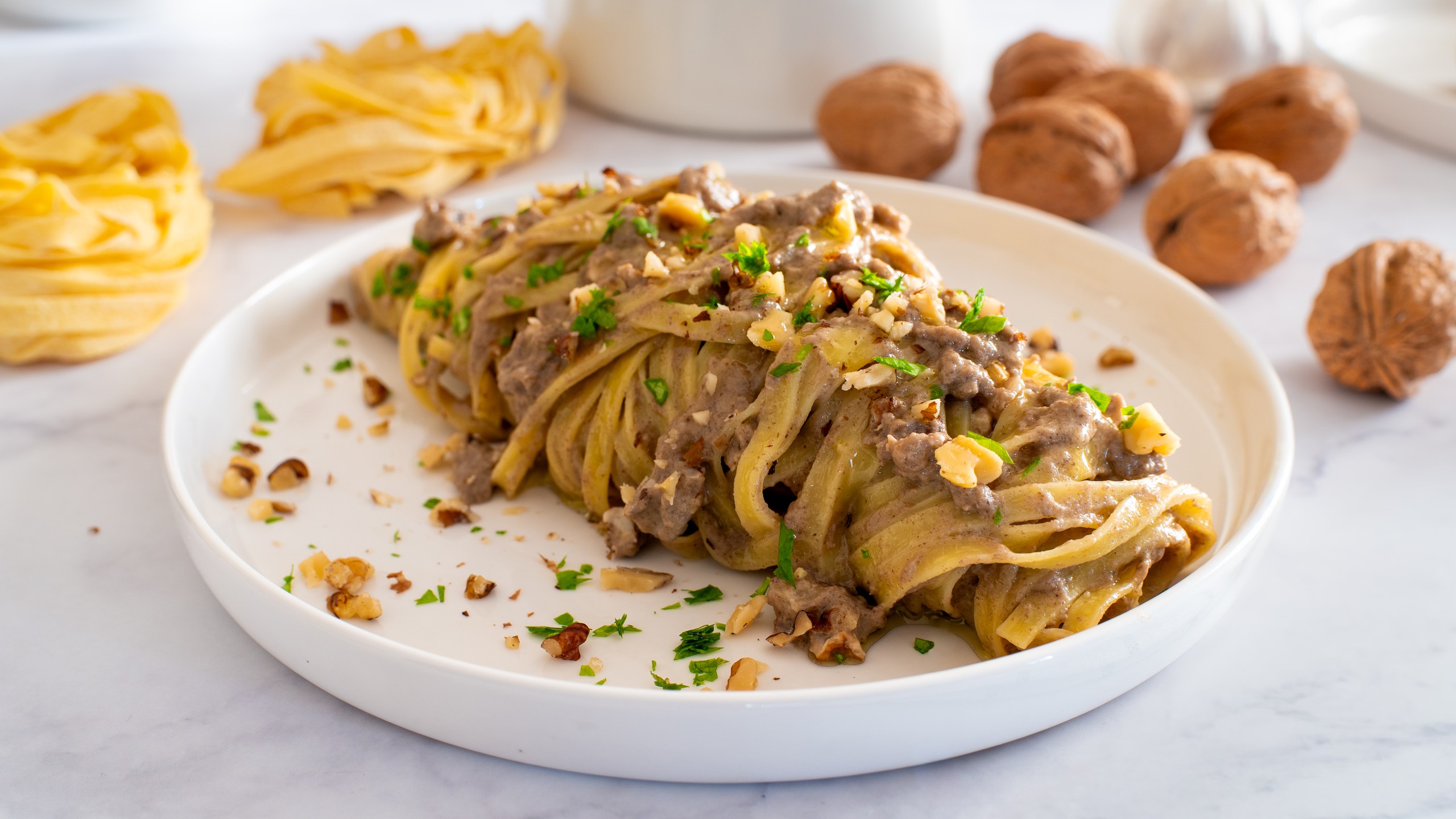 Pasta with mushroom and walnut cream