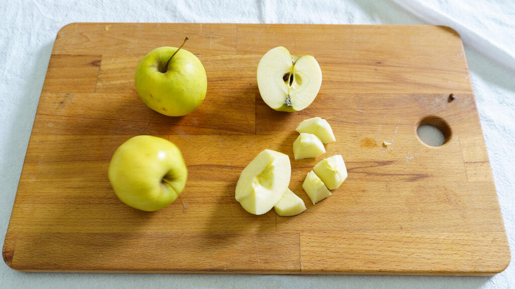 Pork fillet with apples - step 4