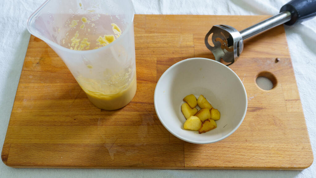 Pork fillet with apples - step 7