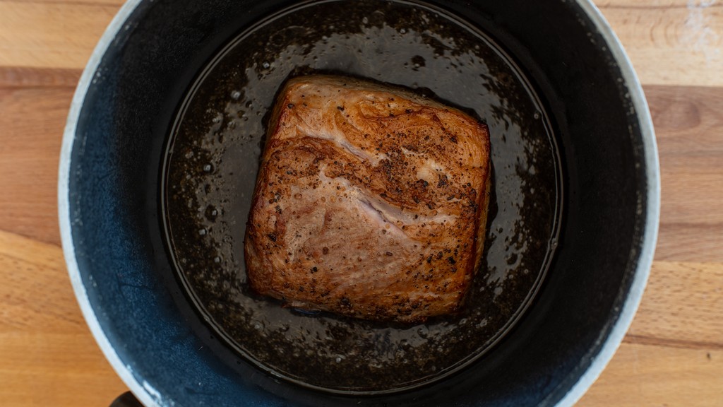 Pork loin with beer and sage