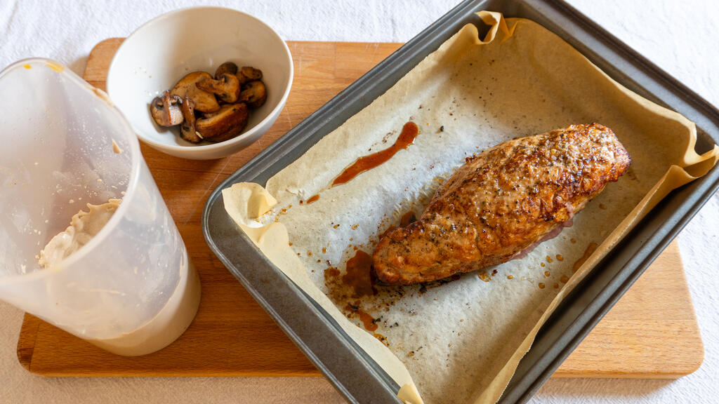 Pork Tenderloin with Mushrooms