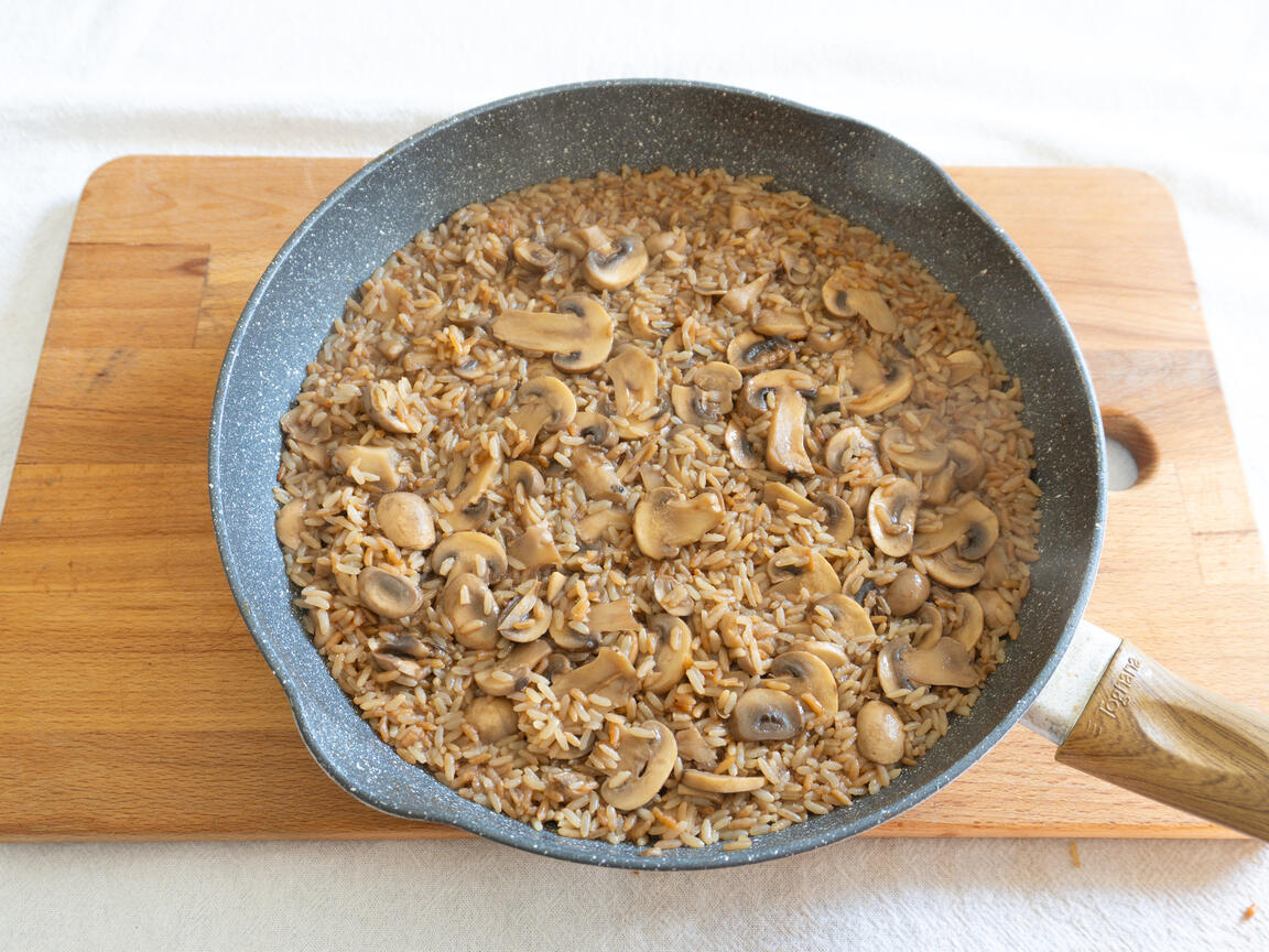 Risotto with Port Liqueur and Mushrooms - step 5