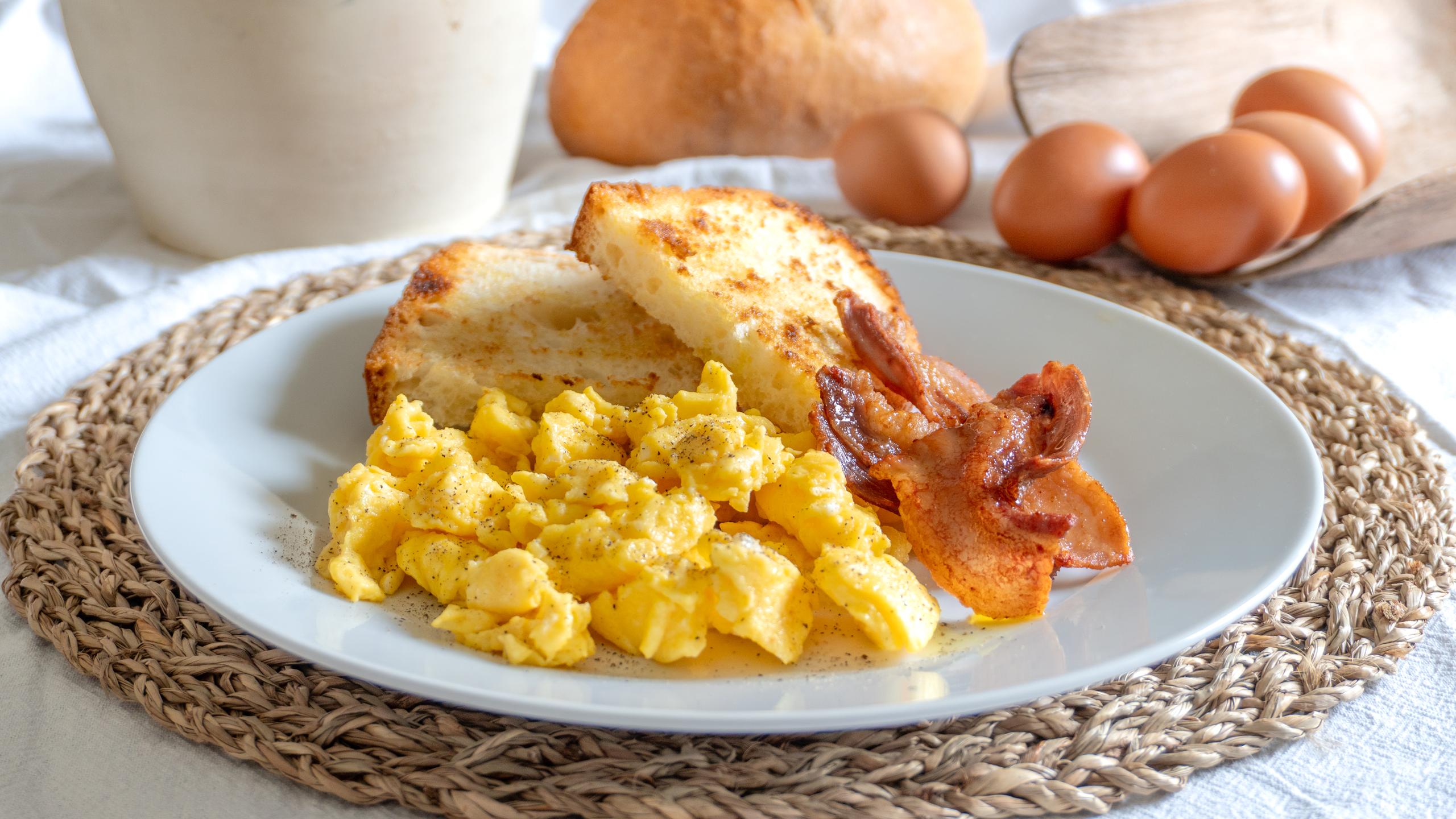 Scrambled Eggs with Bacon