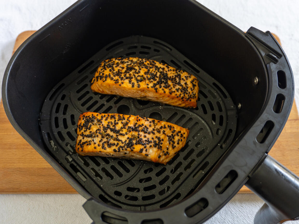 Sesame Salmon in Air Fryer - step 4