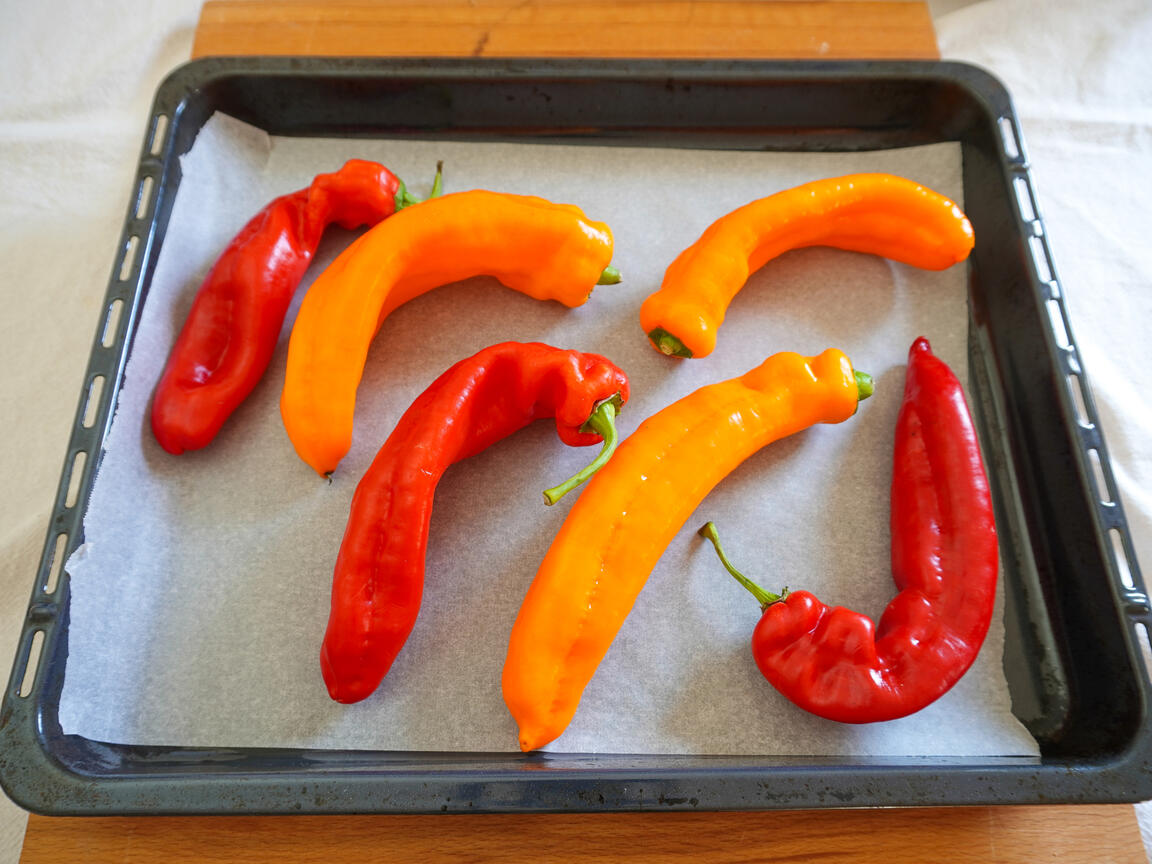 Spaghetti with creamy bell pepper sauce - step 1